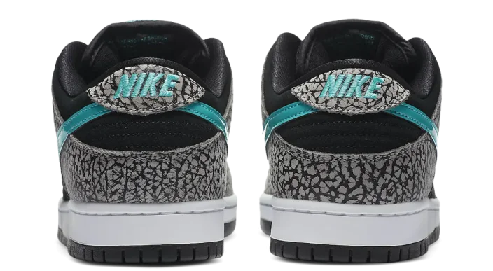 Nike SB Dunk Low atmos Elephant